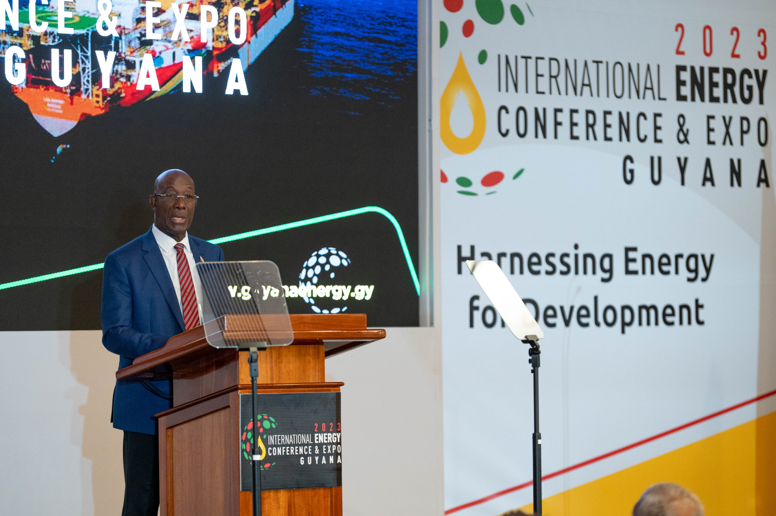 Trinidad a ‘viable option’ to refine Guyana’s oil, process natural gas - Rowley