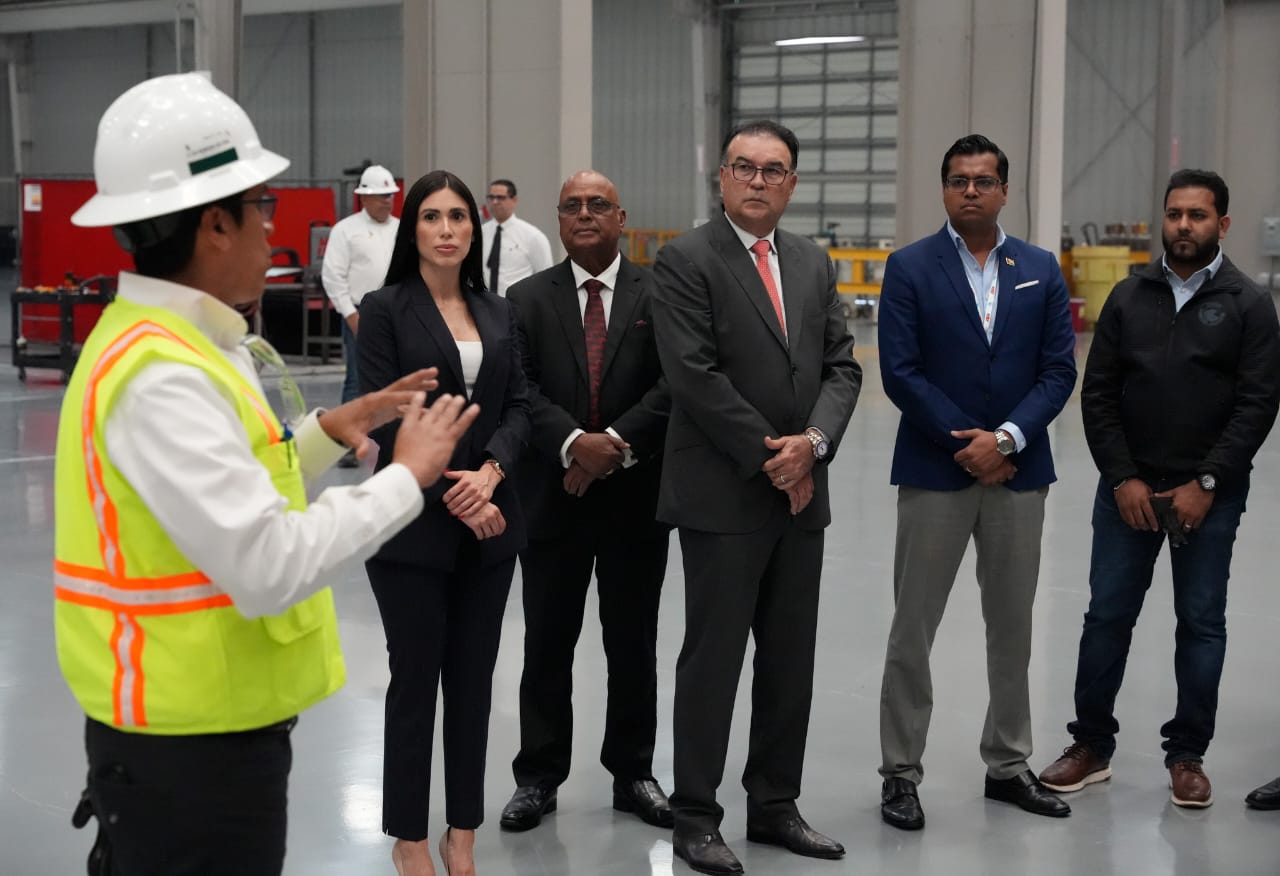 Guyana delegation visits gas-to-energy facility in Houston