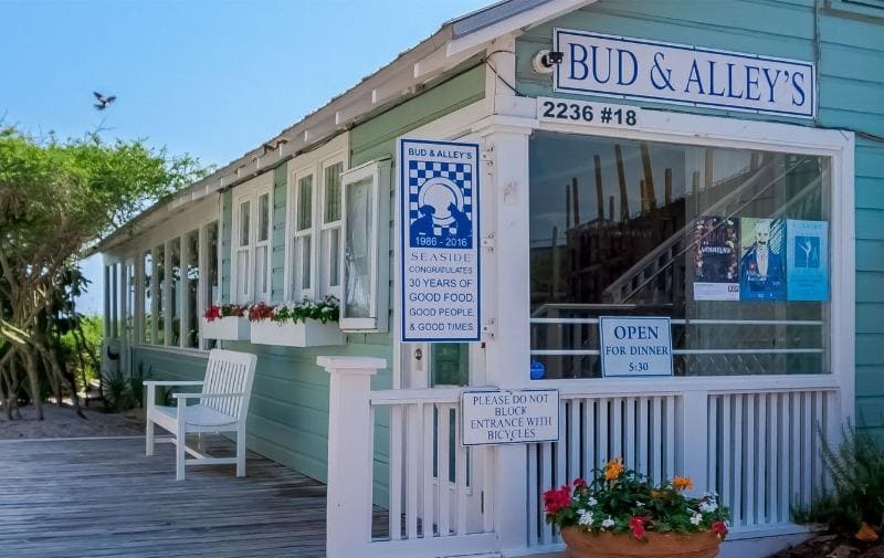 Bud & Alley`s Gulf Front Bar & Grill Seaside Florida