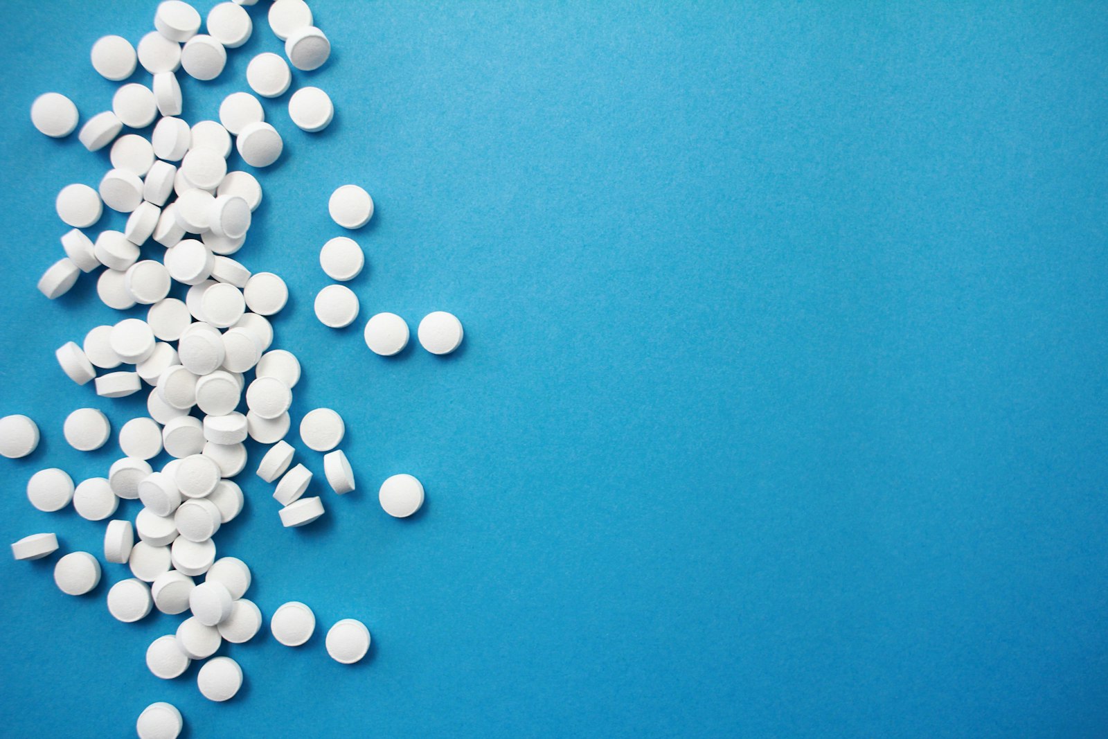 Comprimés en officine : cession de pharmacie en Aveyron