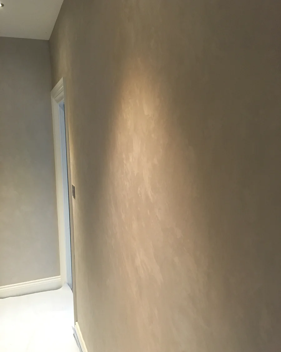 Regent’s Park Residence · Textured wall finish in natural light — installation photographs