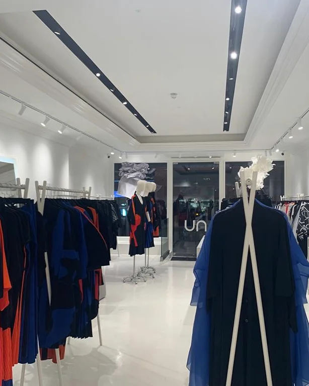 NU · King’s Road · Clothing displays and views through the shop