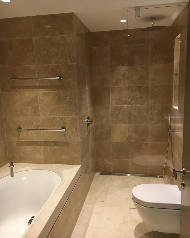 Blackfriars · Bathroom with a fitted vanity — installation photographs