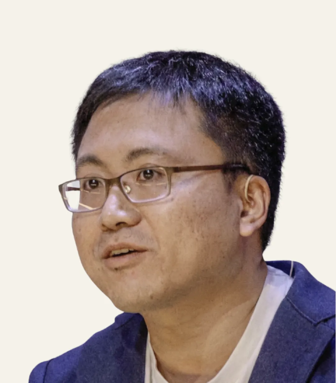 Portrait of a key member of the Artly AI team.