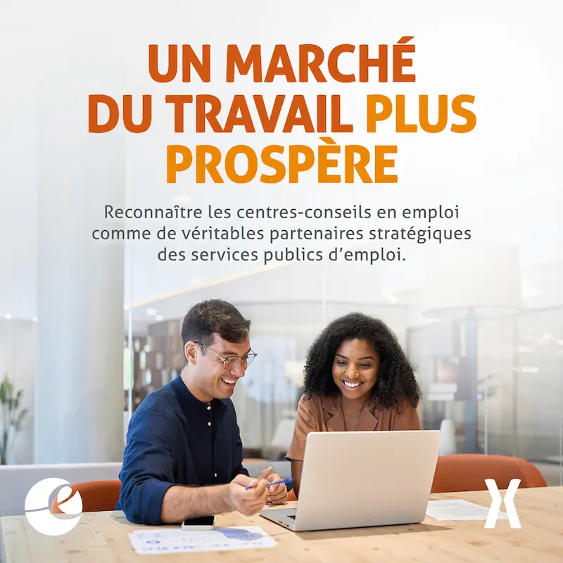 Deux professionnels collaborent devant un ordinateur. La priorité présentée est de reconnaître les centres-conseils en emploi comme des partenaires stratégiques des services publics d’emploi.