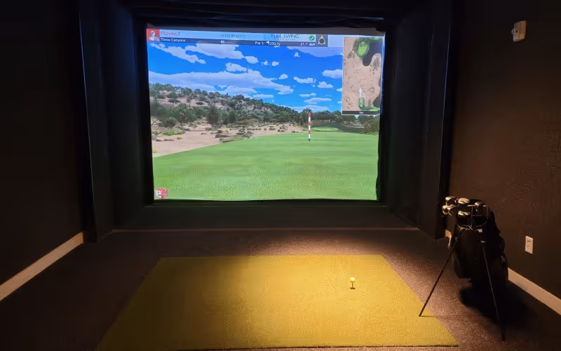 Golf simulator at Novus Westshore