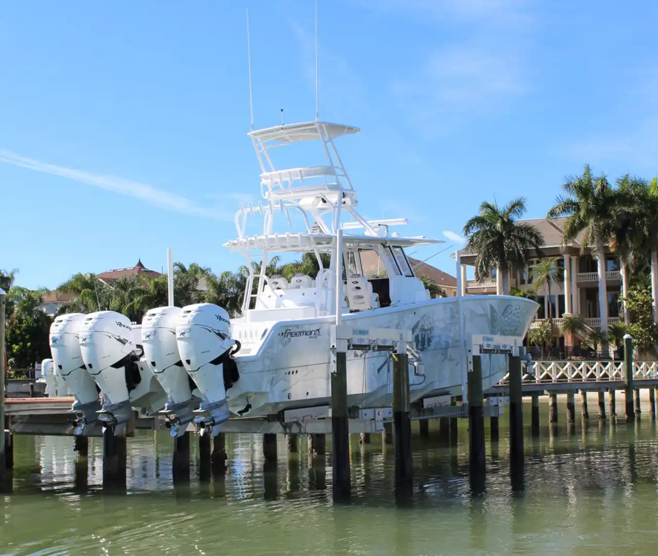 25,000 lb Concept CRS Lift 8-piling