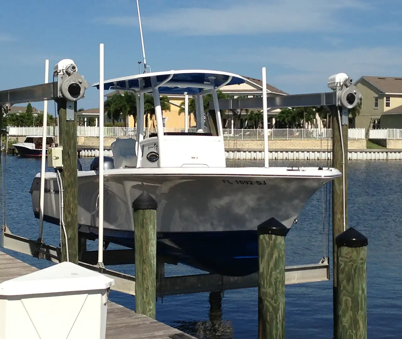 10,000 lb Direct Drive Maxi Lift