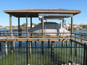 boat lift Biloxi