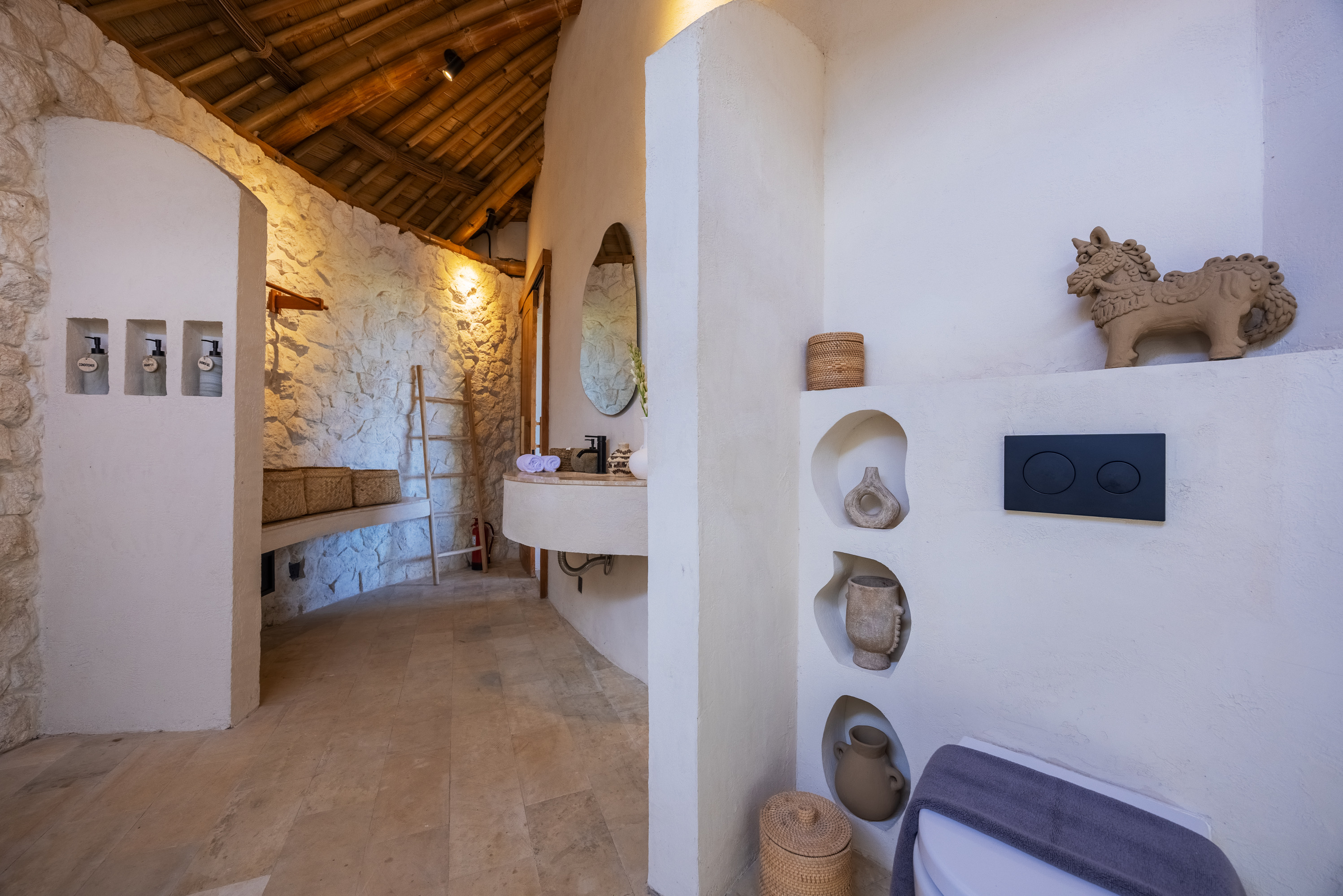 Mewali Villa, Uluwatu (11/14)