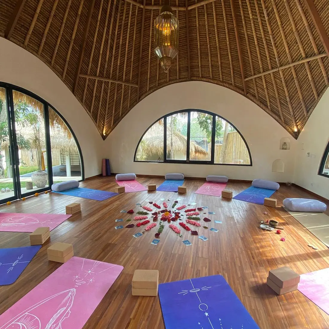 La Tribu Yoga in Pecatu, a vinyasa and power yoga specialist