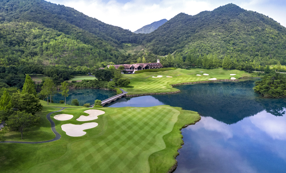 International golf tour - Australia - Japan