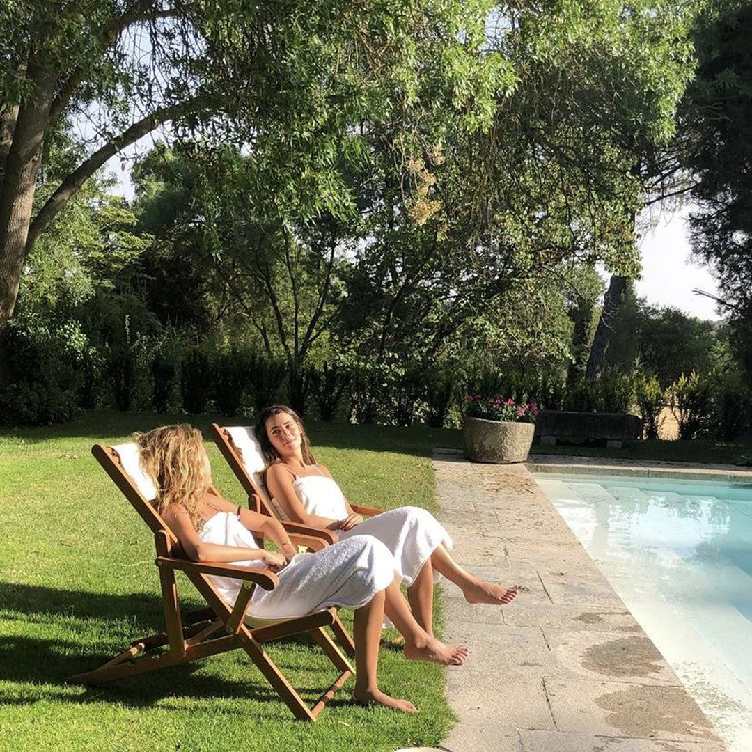 Poolside Vineyard Views