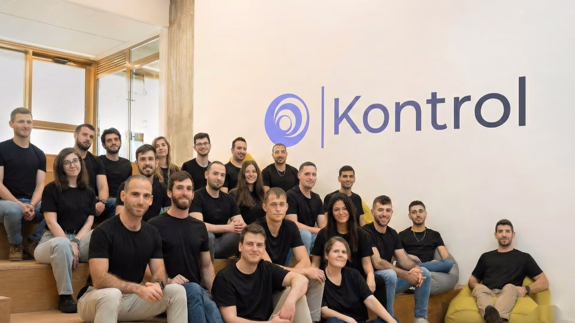 הצוות של חברת KONTROL