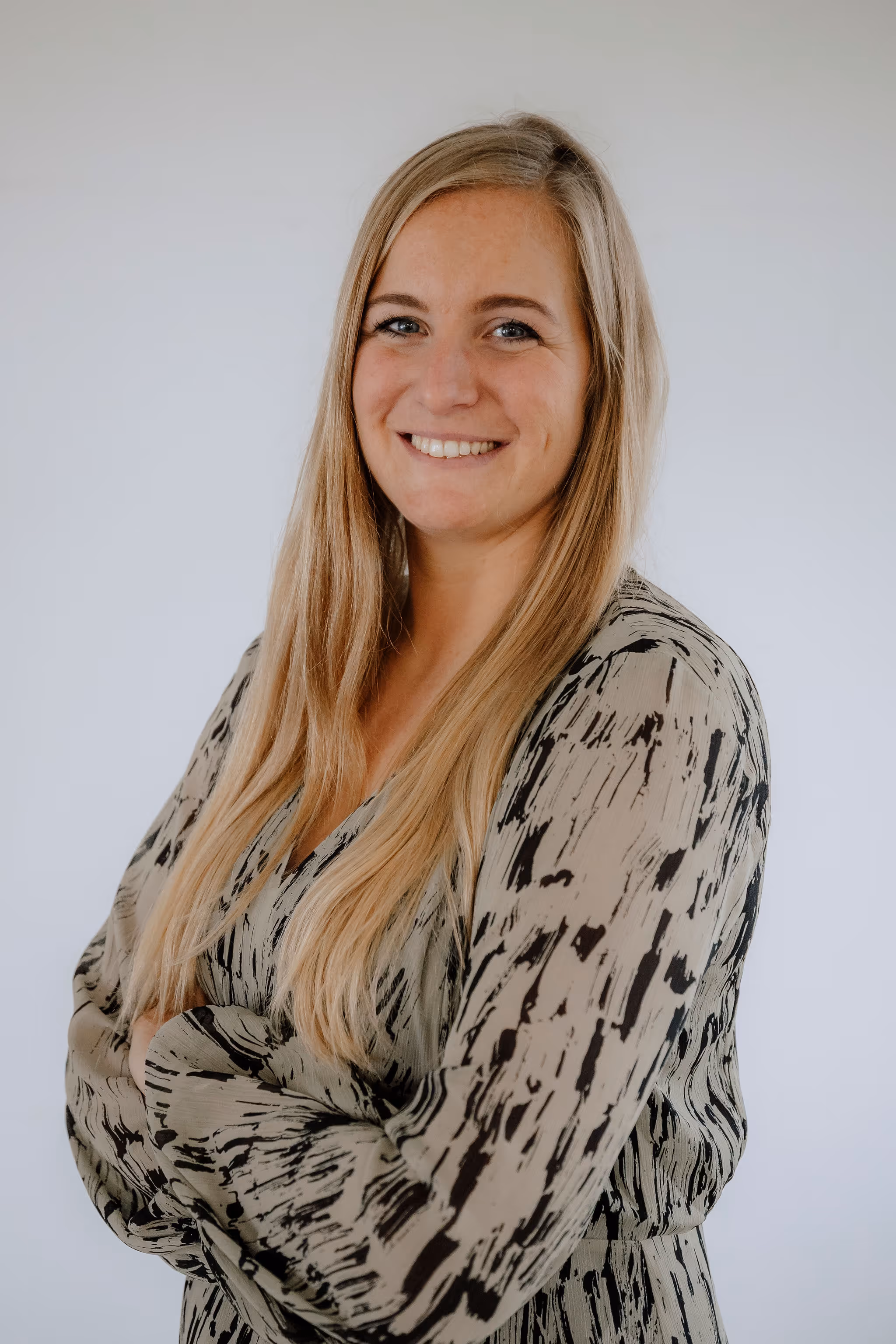 Portrait von Elena Fiedler, Assistenz der Geschäftsleitung