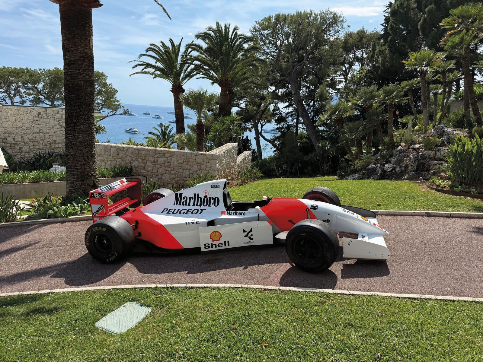 image of city landscape (for a mobility and transportation) [background image]