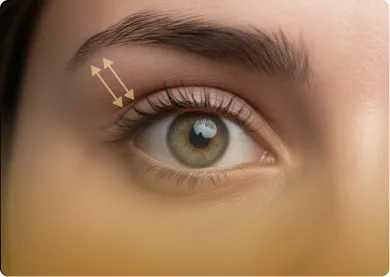 Woman right eye