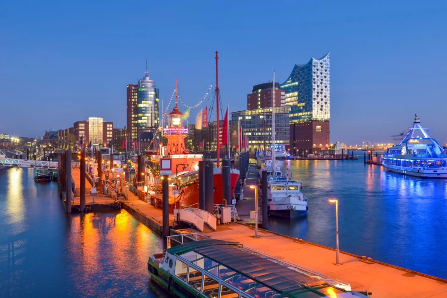 WEG Hamburg, Hafen bei Nacht