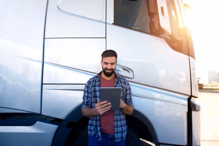 Top Benefits of Mobile Workforce Management Software for Frontline Workers