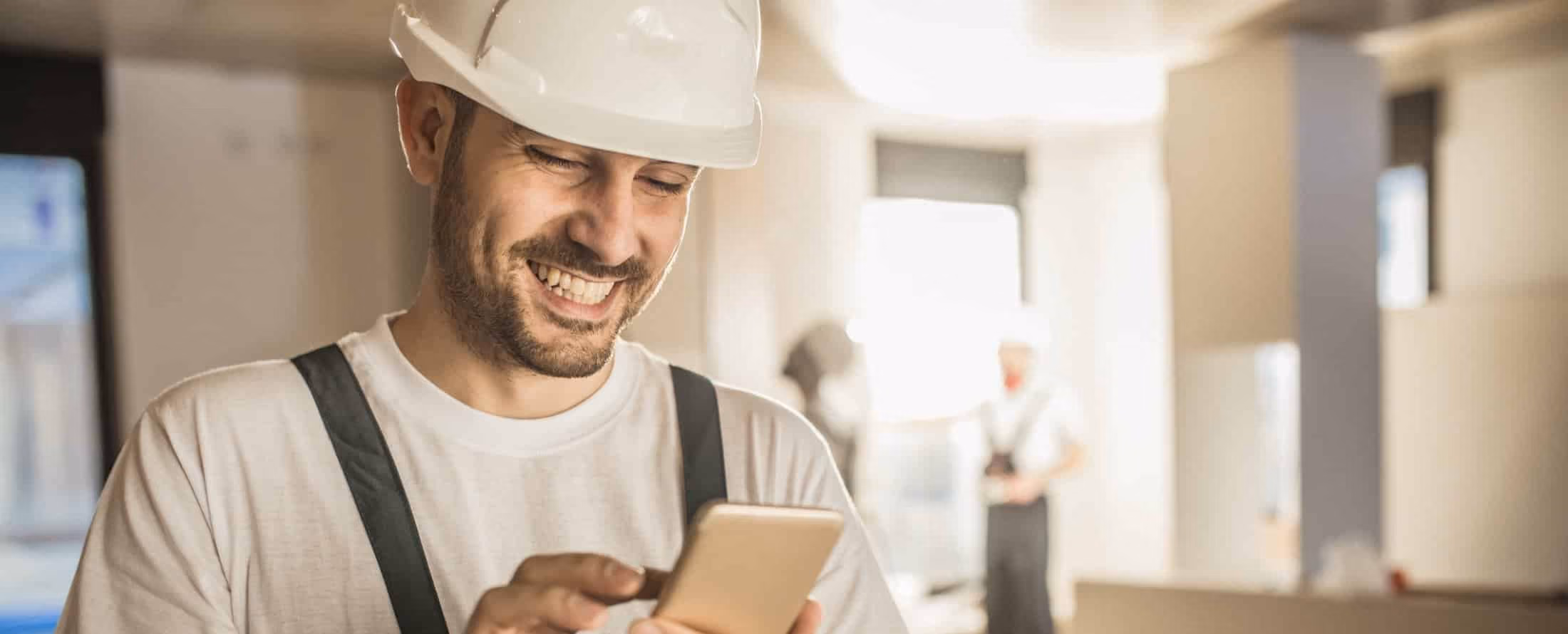 Looking For the Best theEMPLOYEEapp Alternative for Frontline Employees?