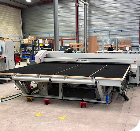 Table de découpe automatique pour verre