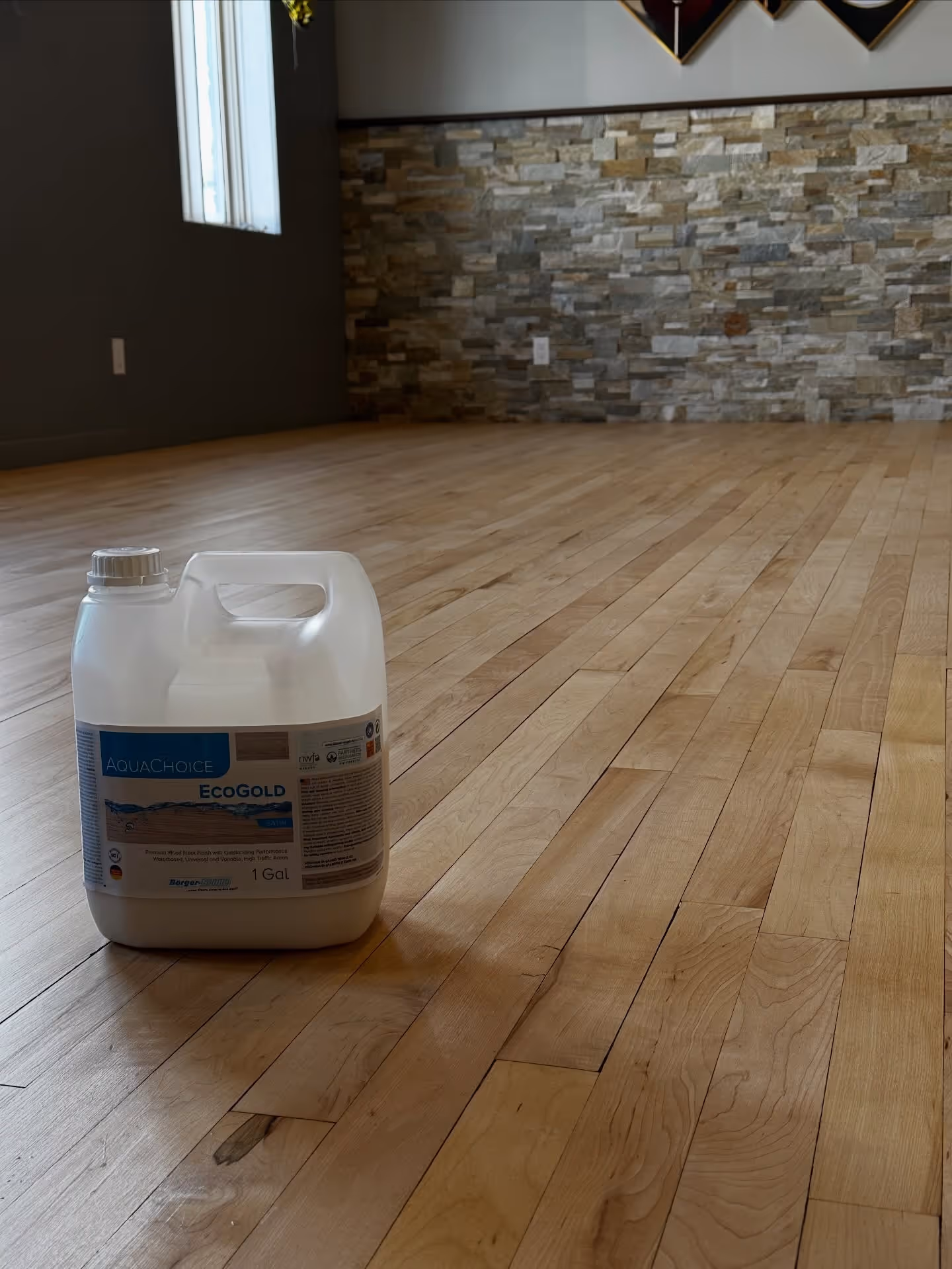 Produits de finition haut de gamme pour sablage de plancher de bois - Sablage Nadeau