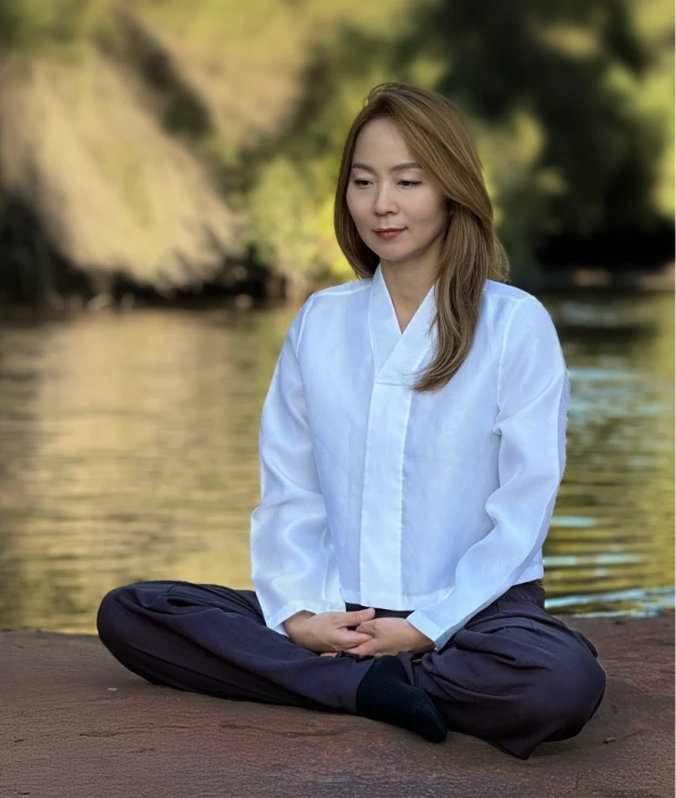 Heartmoon Haejung Ocean, Tao meditation teacher and spiritual guide in Sedona, AZ.