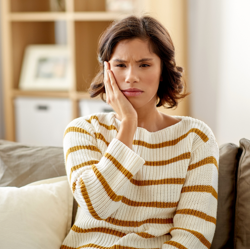 woman with toothache
