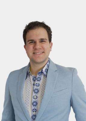 Caleb Barnes headshot