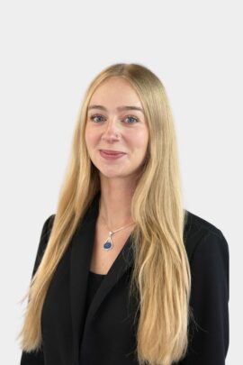 Katie Pope headshot