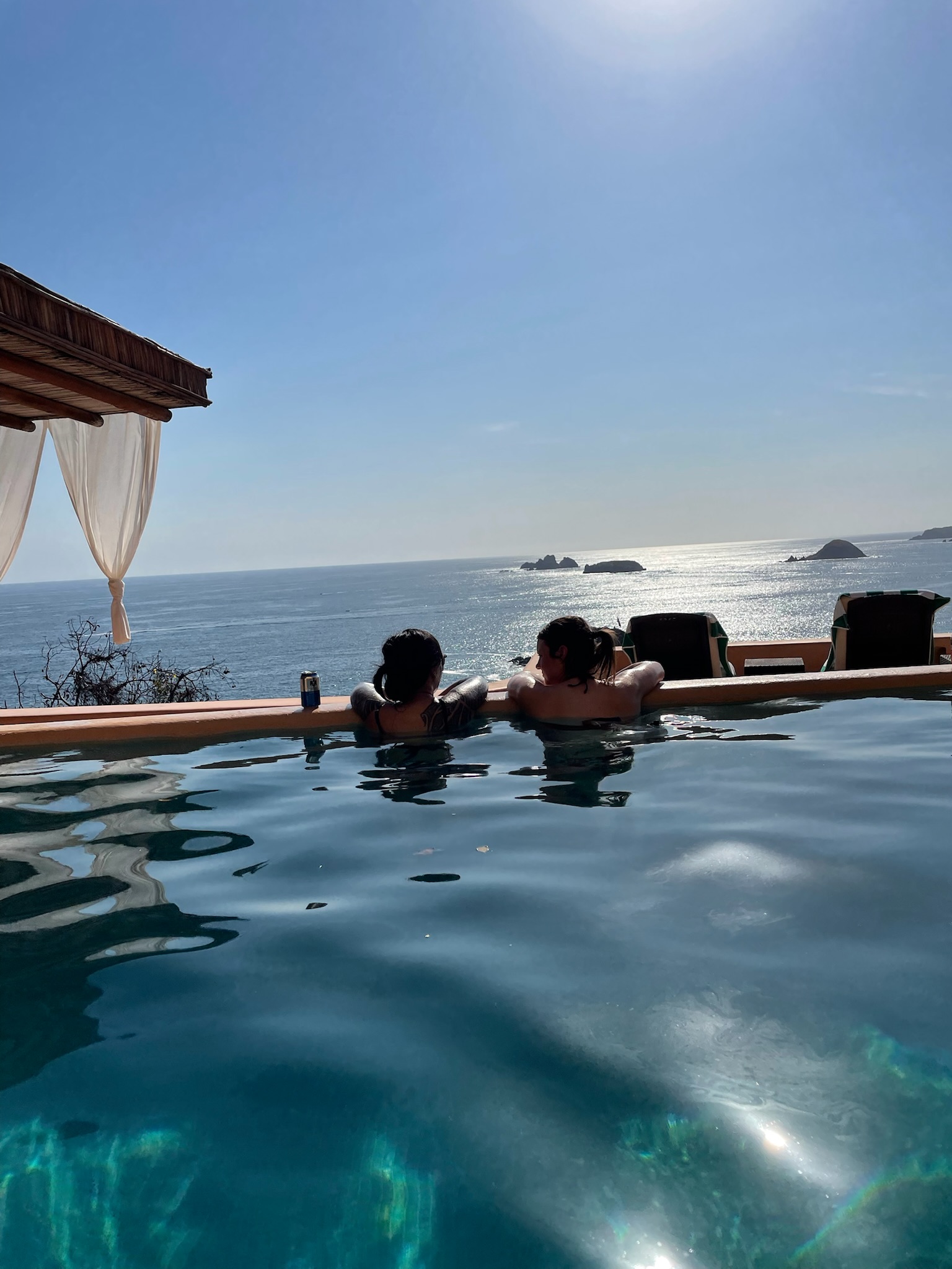 Ocean View Pool Hangs