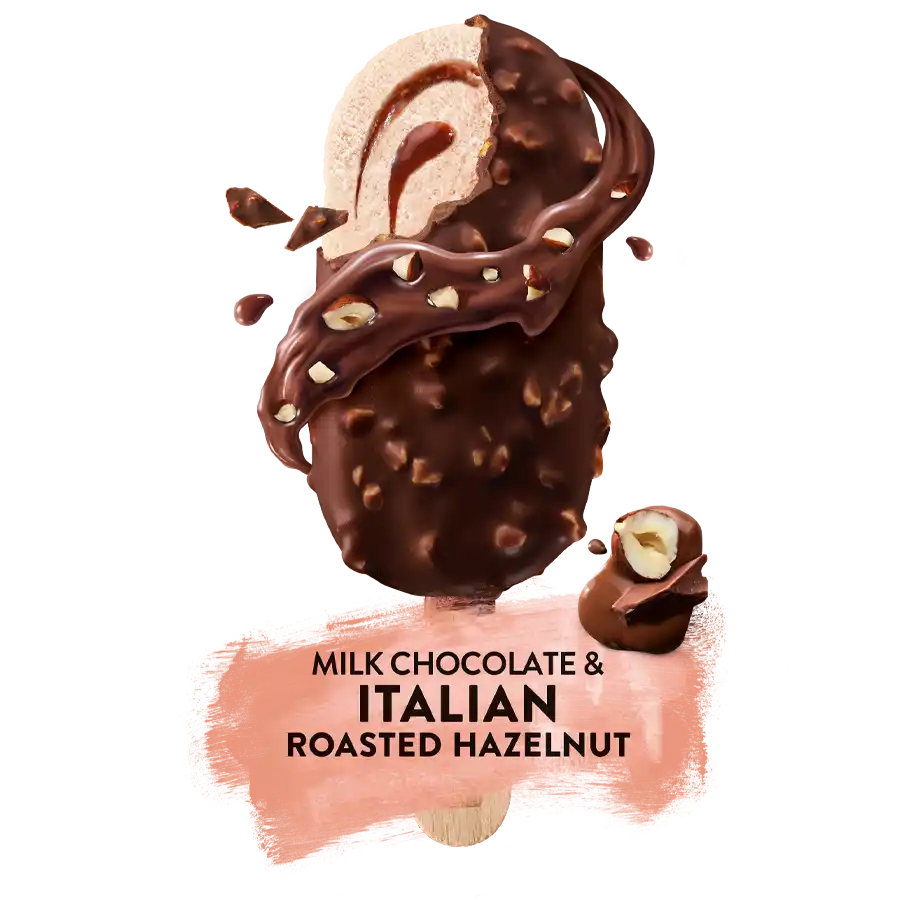 Roomijs in melkchocolade met geroosterde Italiaanse hazelnoten en een vulling met karamel.