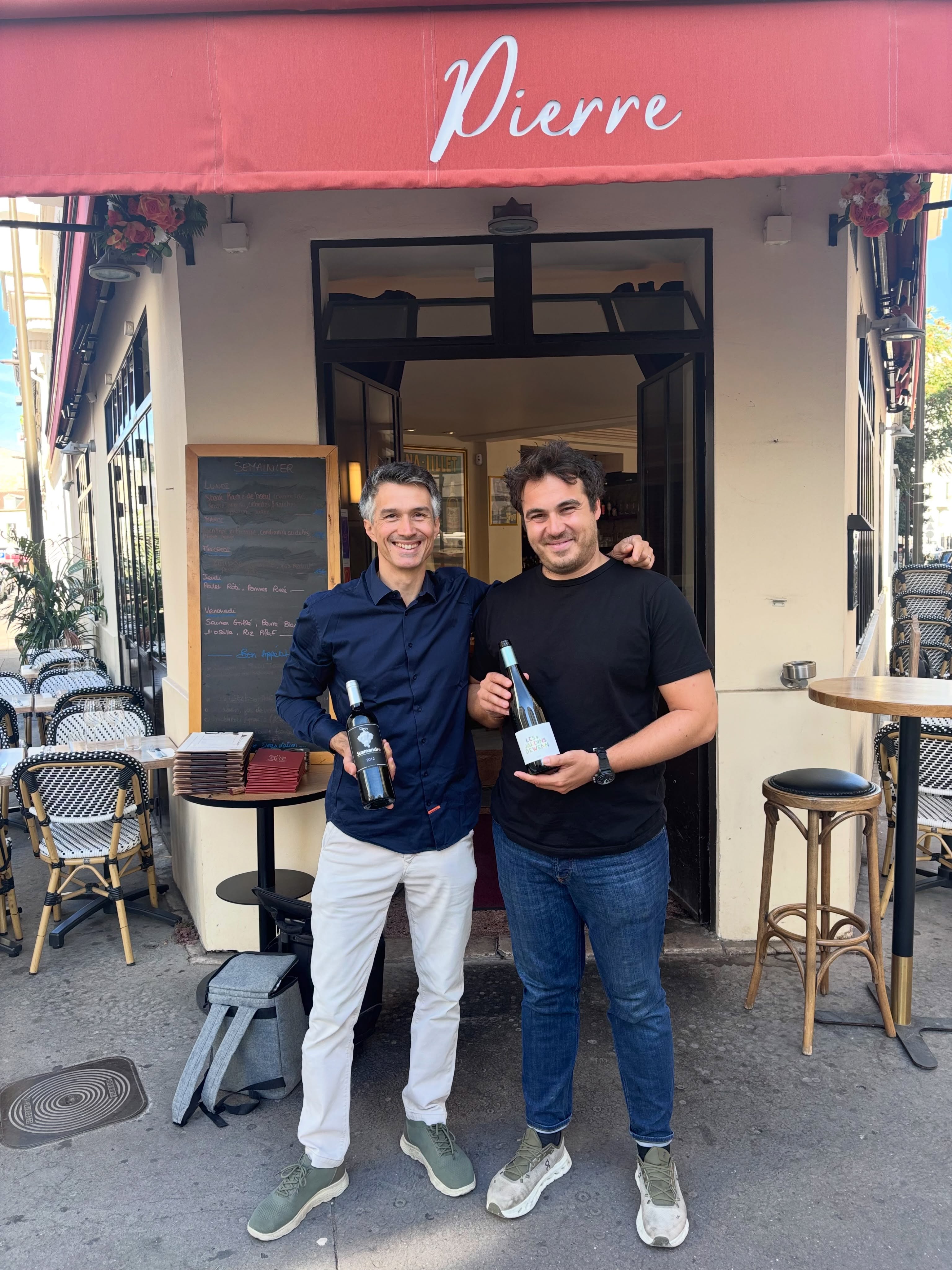 Une envie de goûter aux vins de SCAMANDRE autour d’un très bon repas? Ce sera le mardi 7 octobre chez Pierre à Boulogne (92) avec Julien en sommelier de choc. Le menu mettra en avant de beaux accords