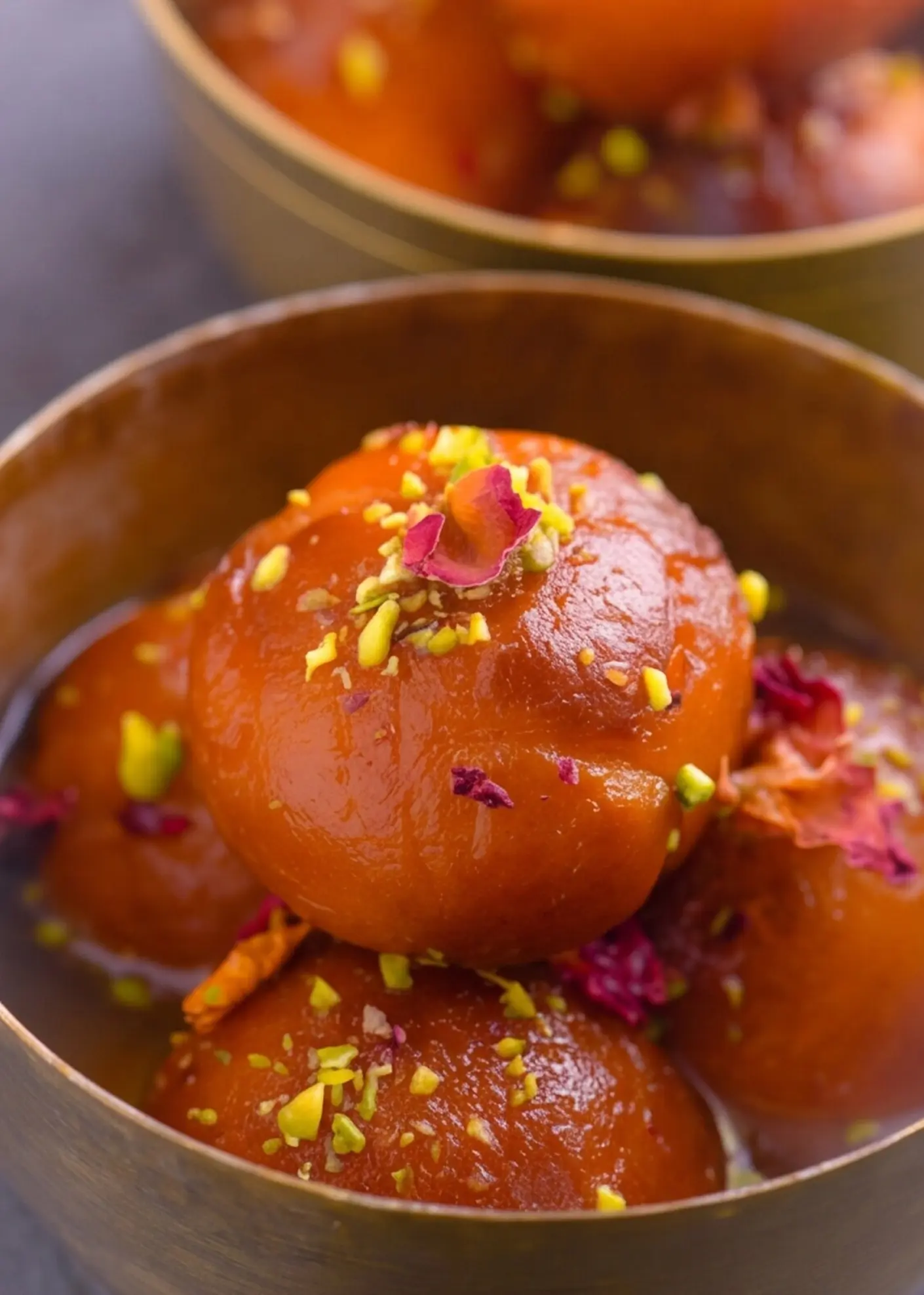 Gulab Jamun With Khoya