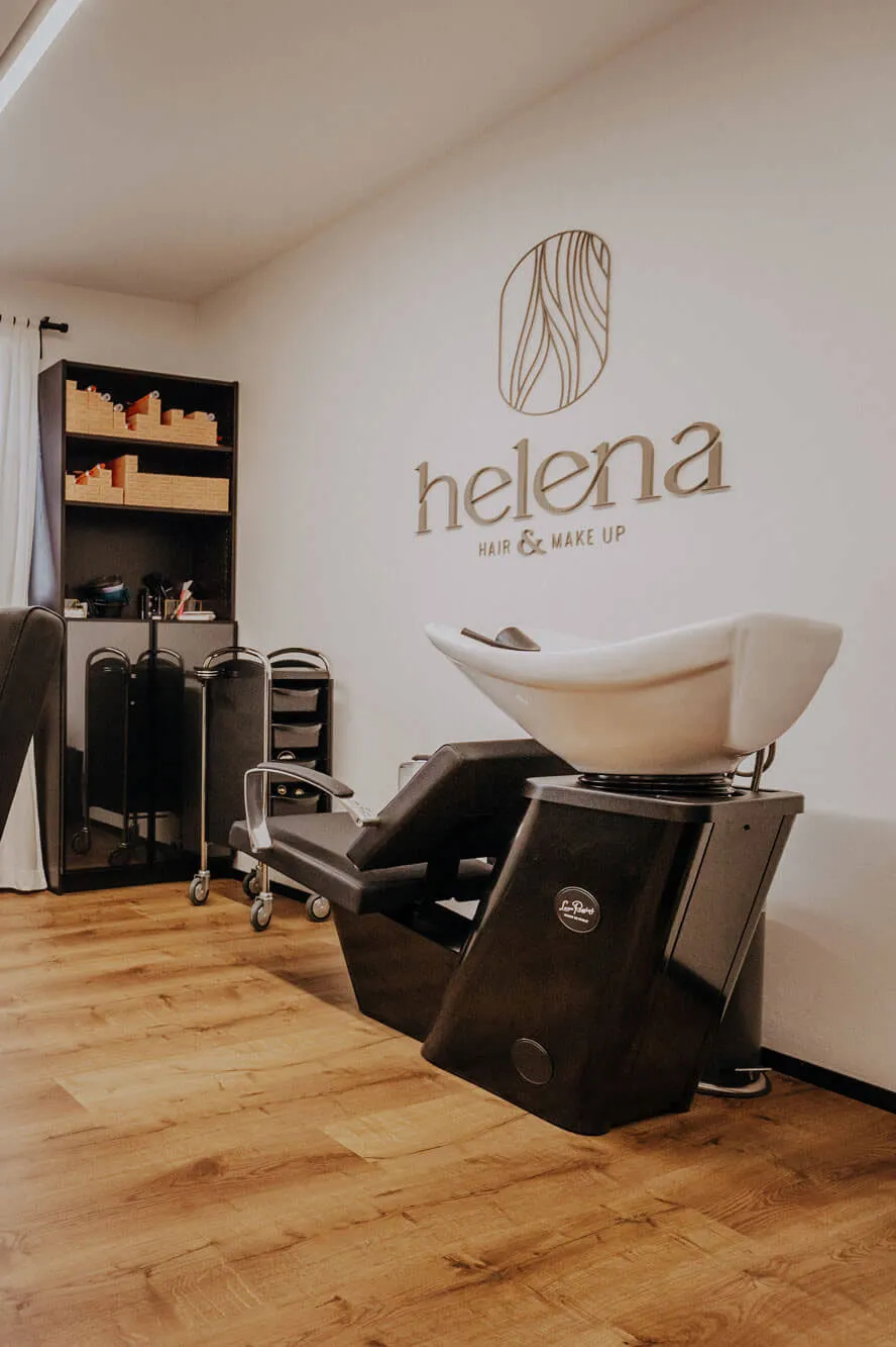 Helena-hairandmakeup Friseur Zimmer