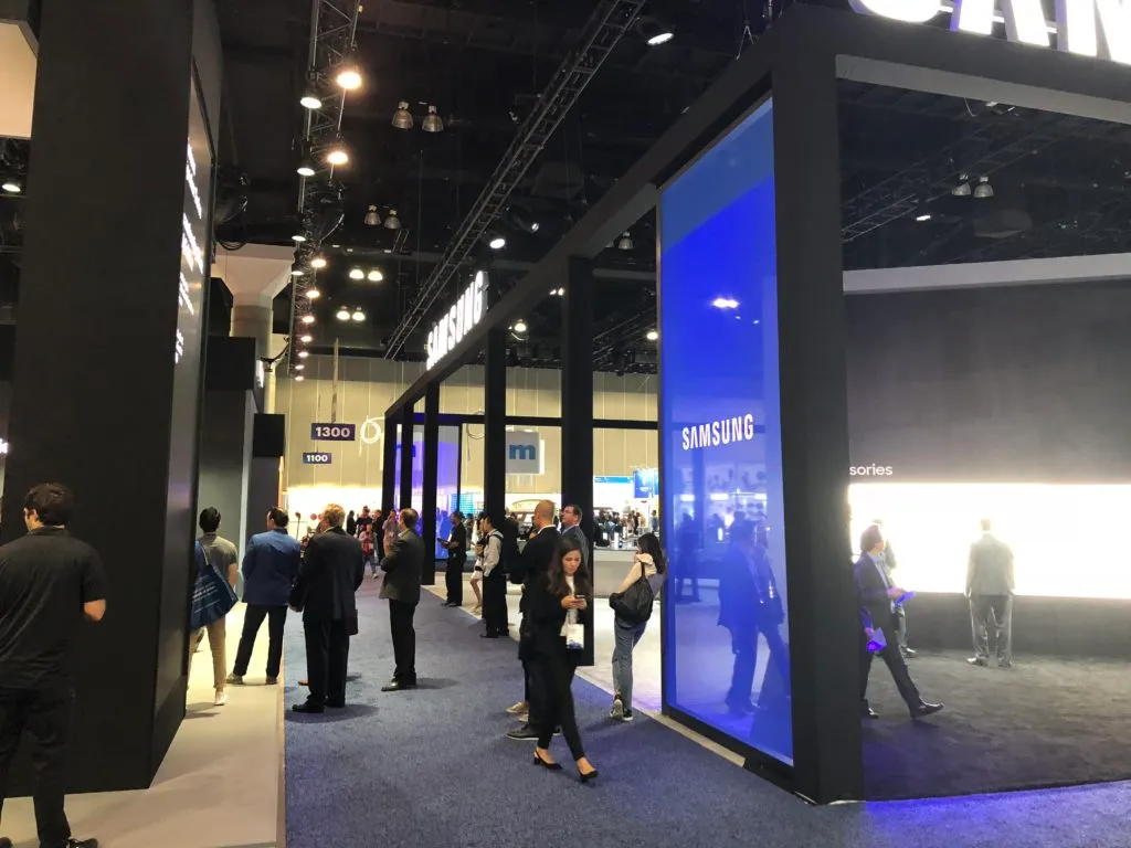 MWCA18 conference hall RCS nativeMsg