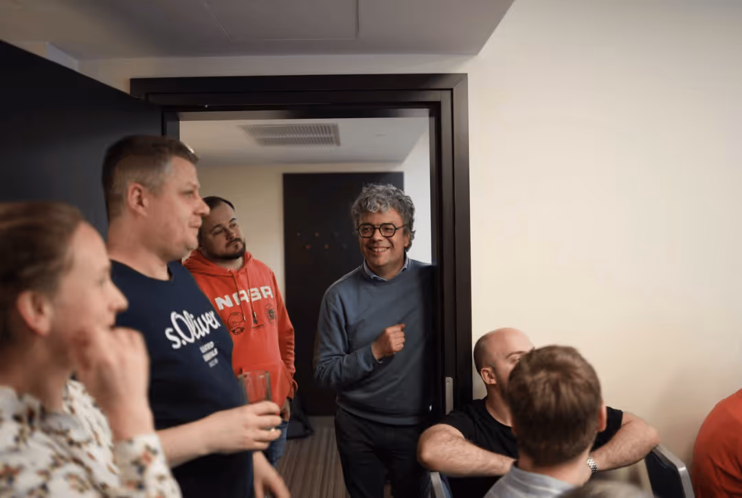 People from Yields catching up in Warsaw