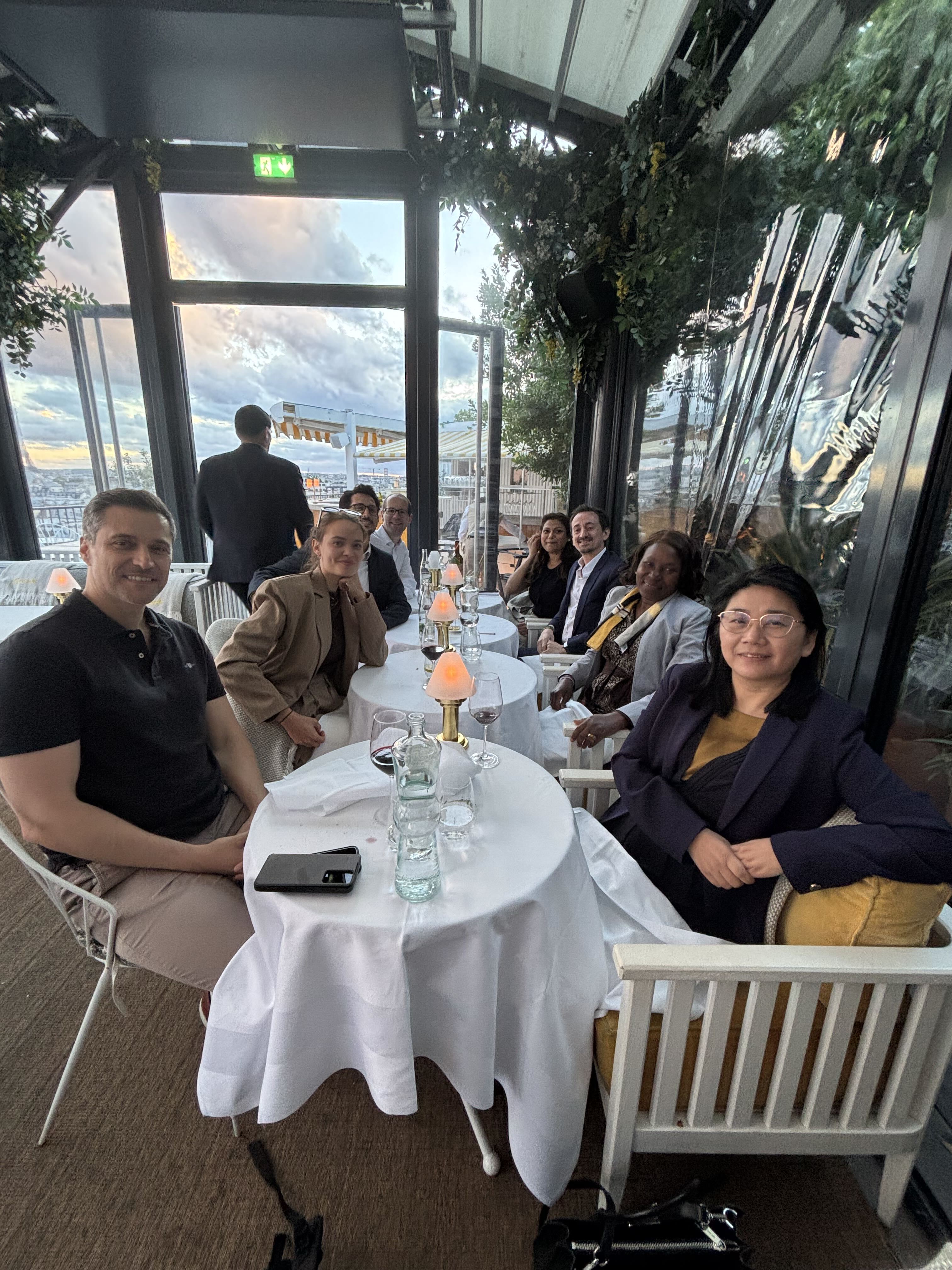 Yields on Tour dinner in Paris