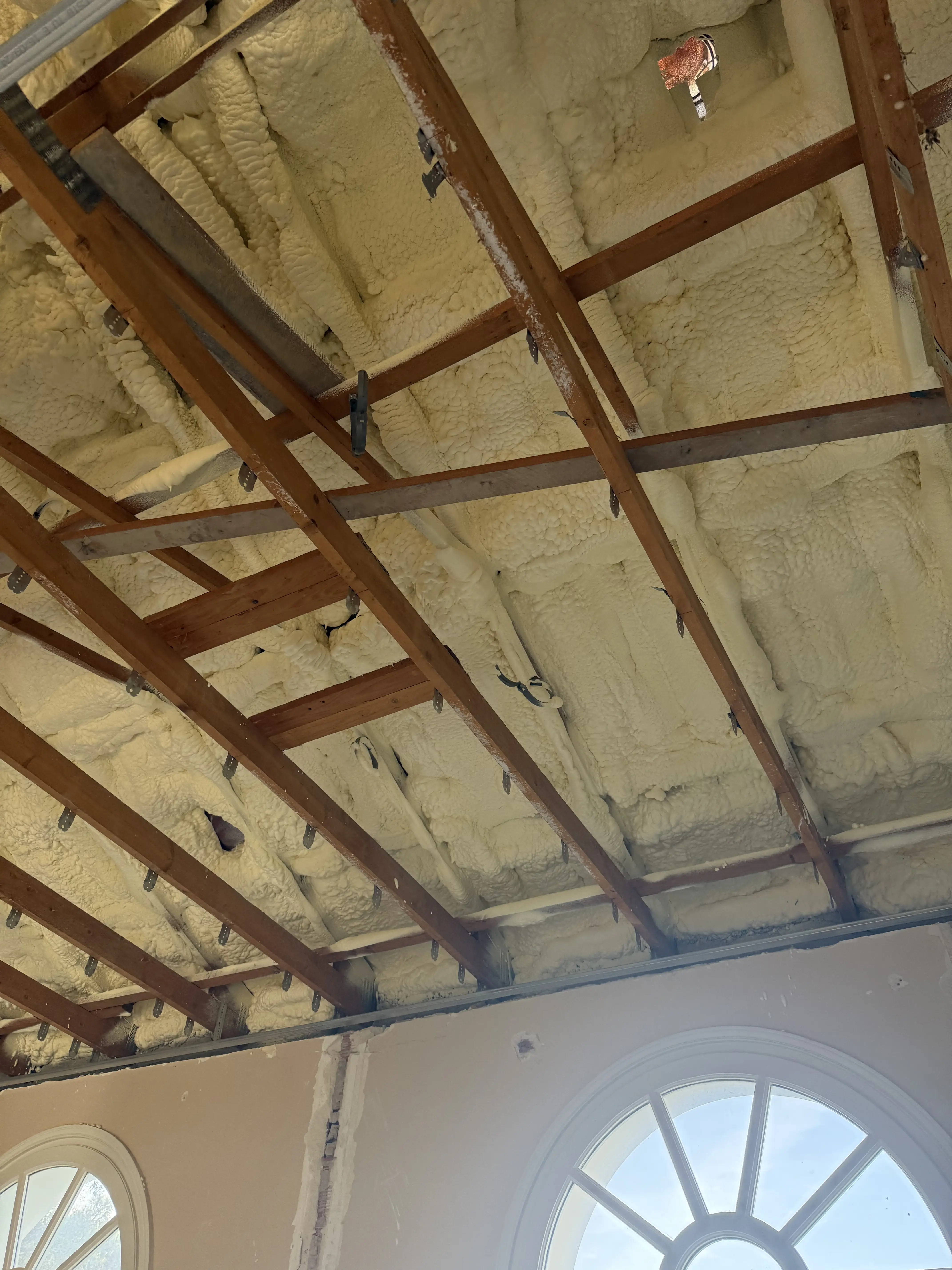 Isolation toiture terrasse mousse polyuréthane étanche - Var 83