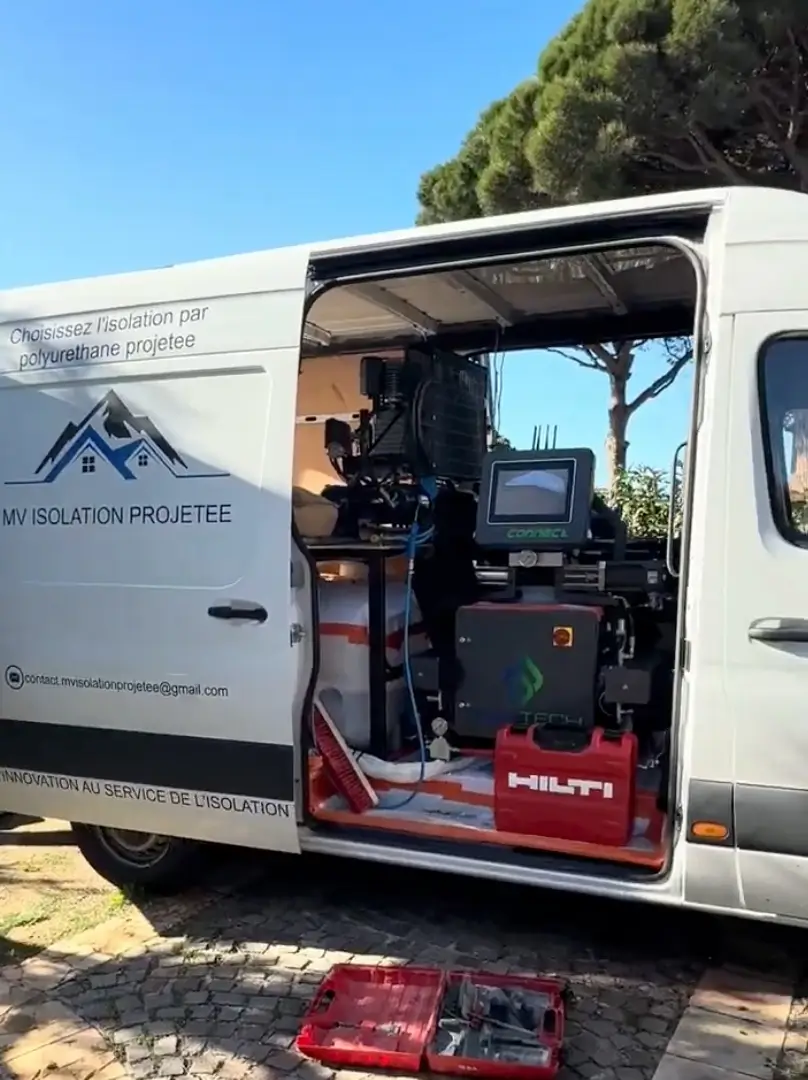 Équipement professionnel isolation polyuréthane Hilti - MVisolation Côte d'Azur
