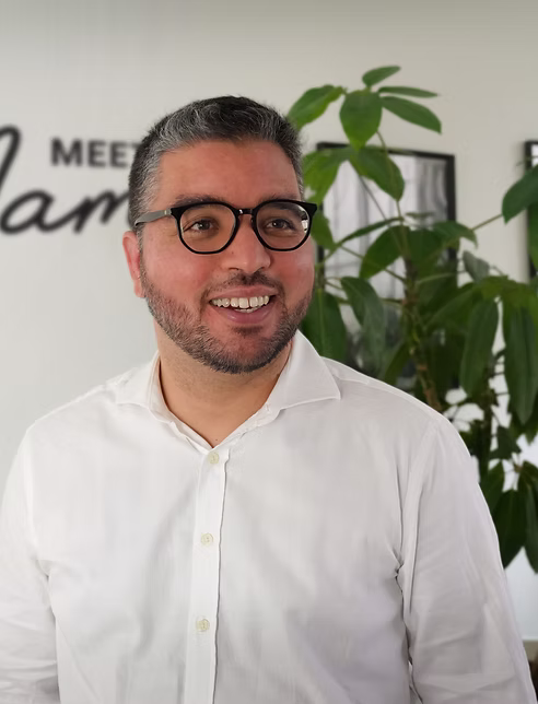 Youssef Oudahman co-fondateur de Meet My Mama