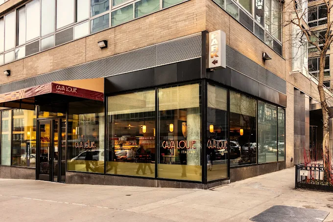 image of team discussion (for a hr tech)