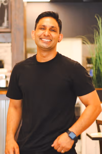 Your server cracks a joke and an egg at Eggsmart Collingwood