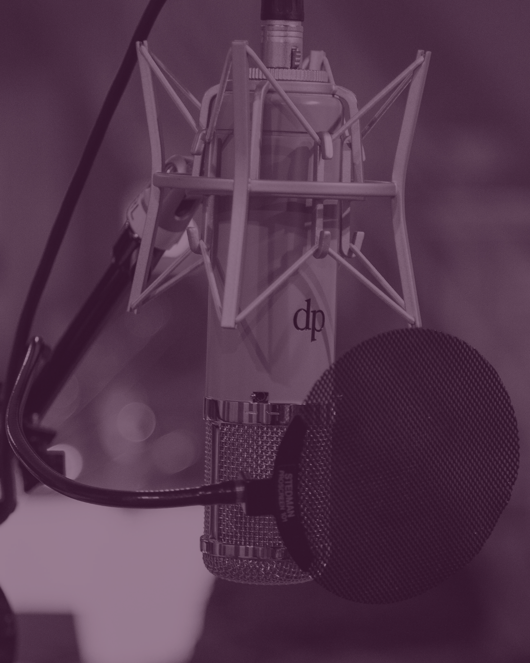 image of team discussion (for a hr tech)