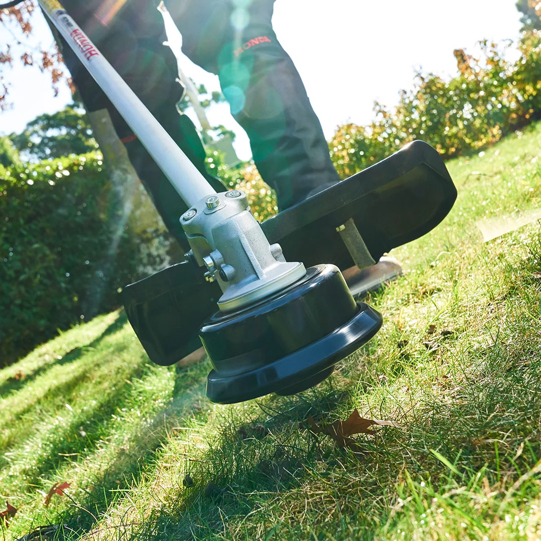En Honda gresstrimmer.