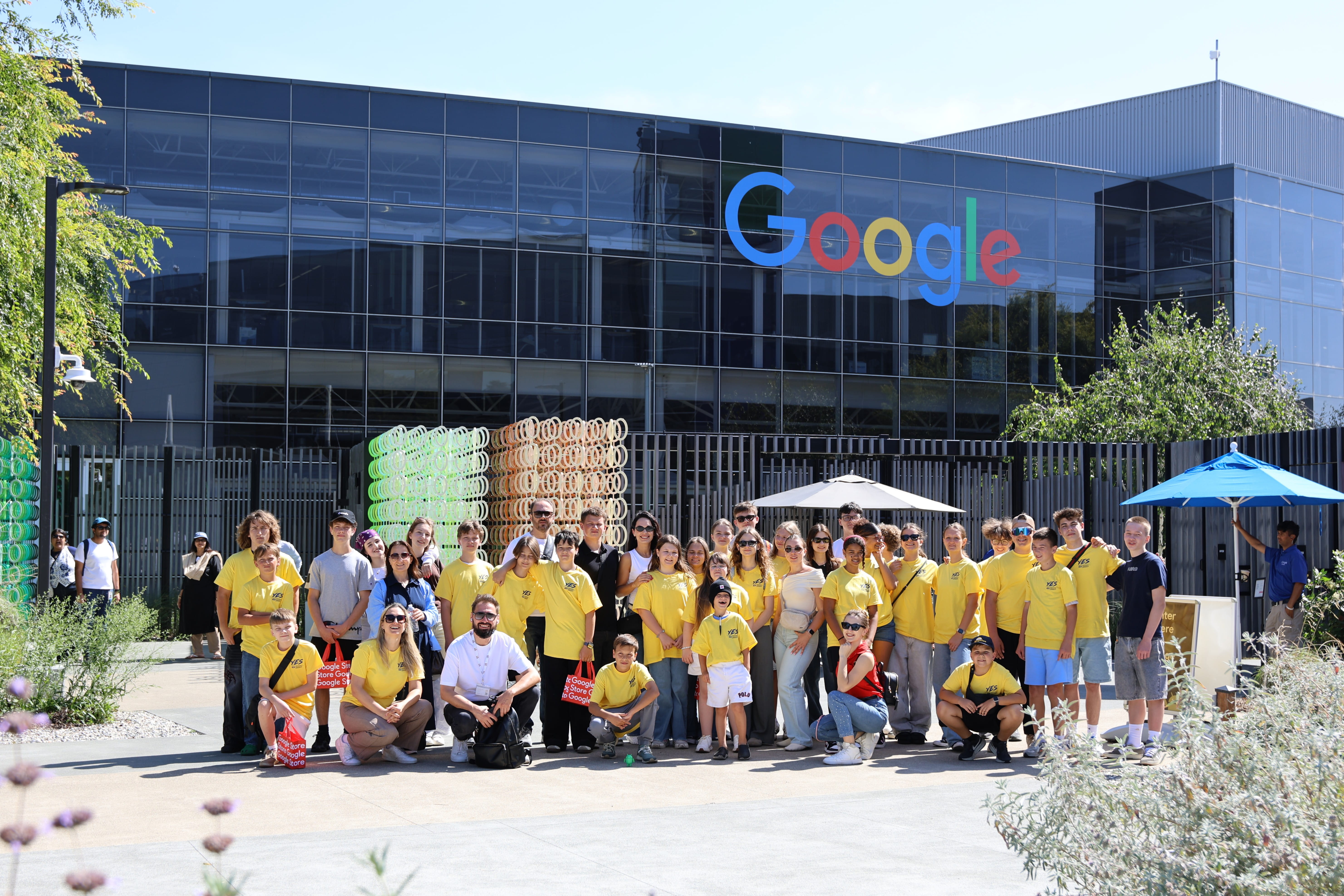 Through the YES Program, Ukrainian American House connected young people with the world of innovation, technology, and higher education in Silicon Valley.