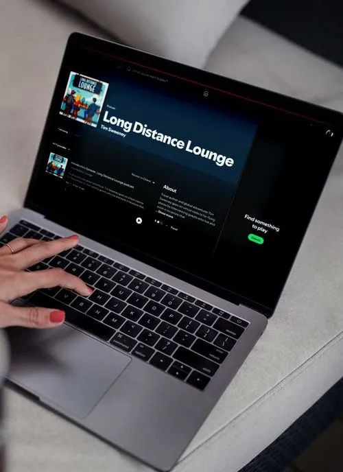 Twin Thieves Media Long Distance Lounge Cover Art