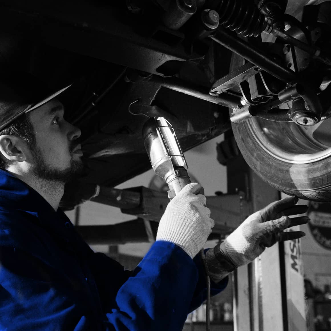 Follow Us On Instagram Gallery Image 5 - Carrepair X Webflow Template