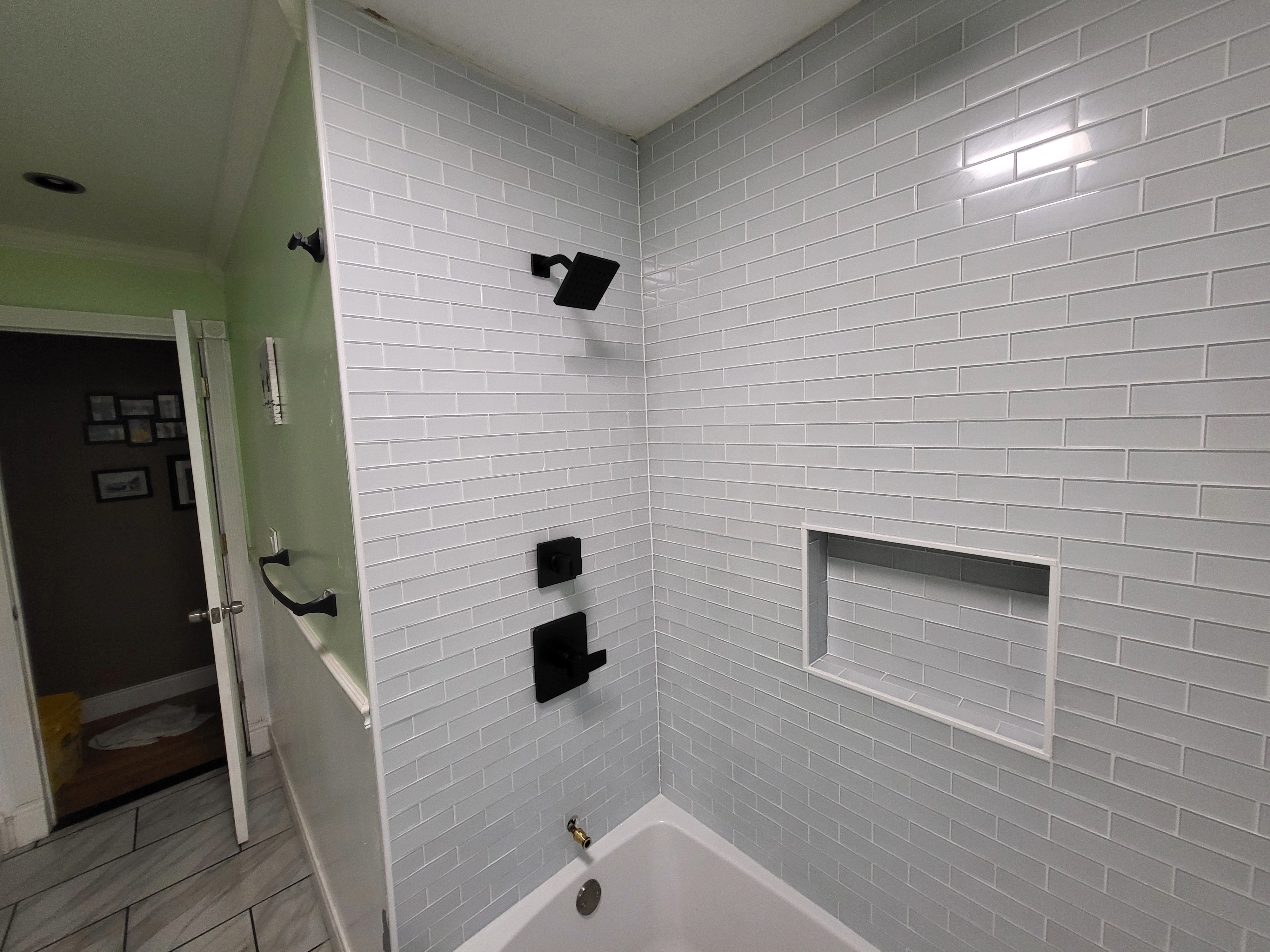 [background image] image of bathroom interior (for a plumbing service)