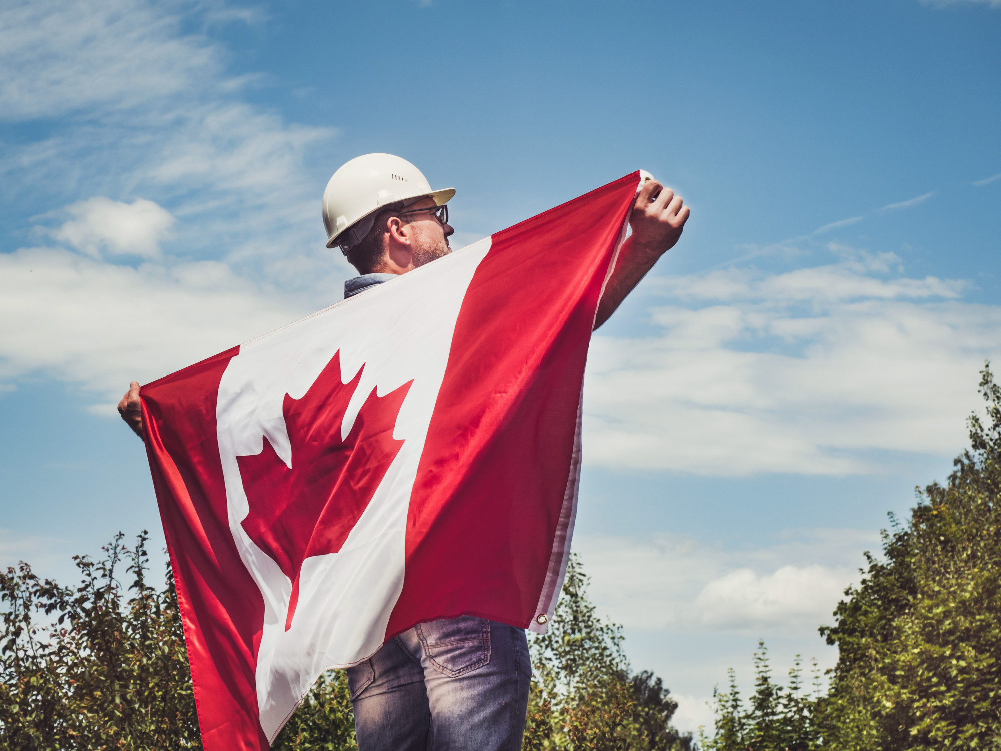 Get preferential access to Canada First bids